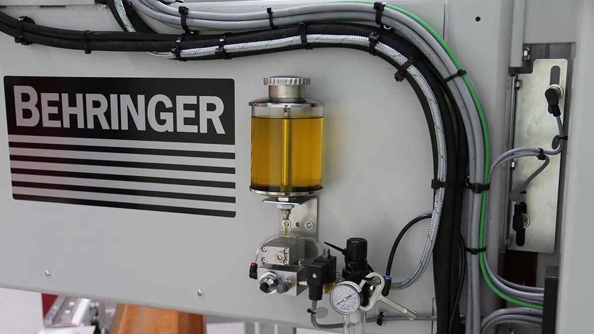 Behringer bandzaagmachines verstek halfautomaat